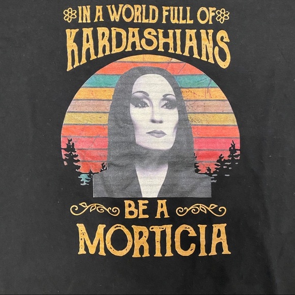 NWOT! Morticia Adams Fun Cotton T-shirt - Size M - Picture 2 of 4
